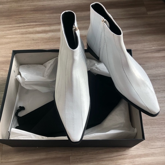 Alyx Shoes - Alyx White Tex Boot Eel Leather Totokaelo